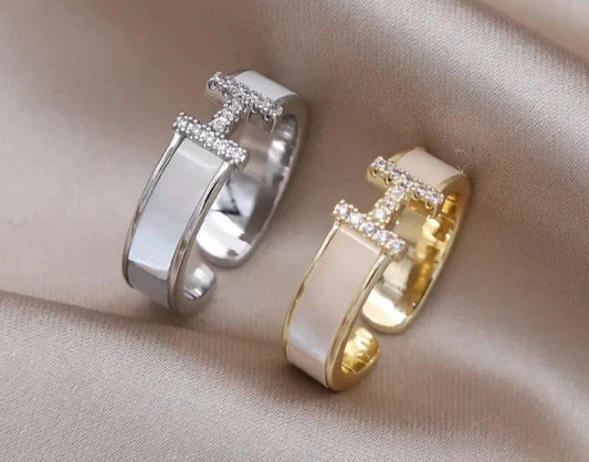 Luxury H Ring